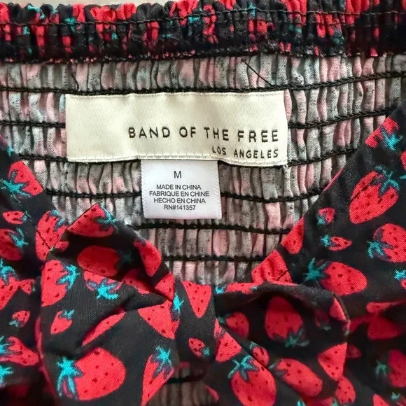 [NWT] $99 BAND OF THE FREE Puff Sleeve Cotton Cropped top. Size Medium - Picture 3 of 6